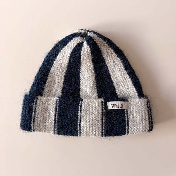 Mr Wolf wide stripe hat 3-9y