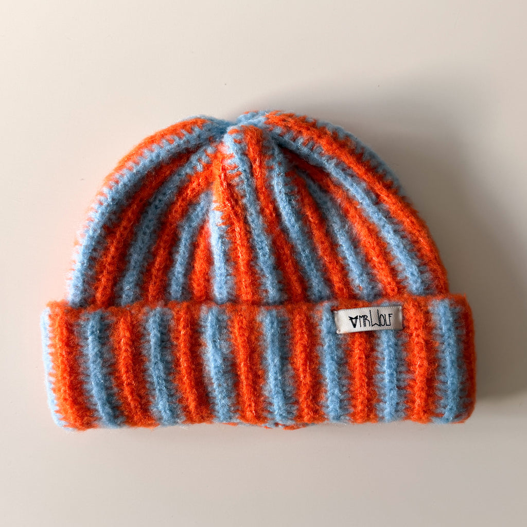 Mr Wolf fuzzy stripe hat 3-9y