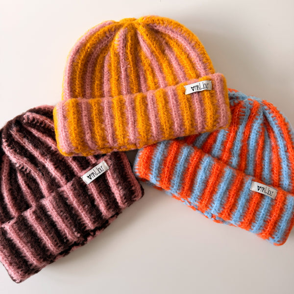 Mr Wolf fuzzy stripe hat 3-9y