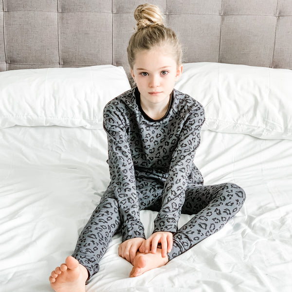 Lounge Set - Dark Grey Leopard
