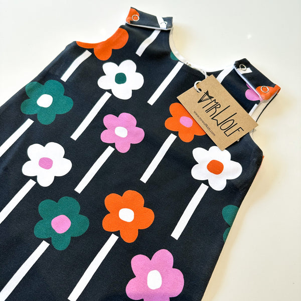 Flower Pops - on black base